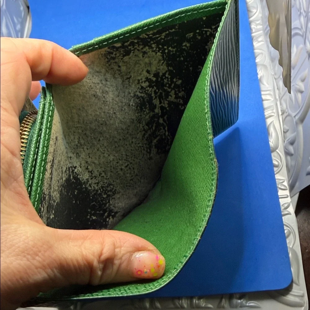Louis Vuitton Emerald‎ Green Clutch wallet